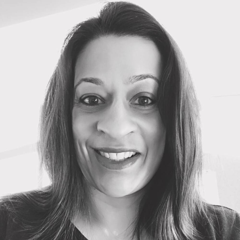 Meet your Posher, Ena